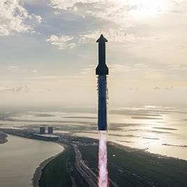 스타십 발사 장면(일론머스크 우주 데이터센터 구축을 위한 발사체)