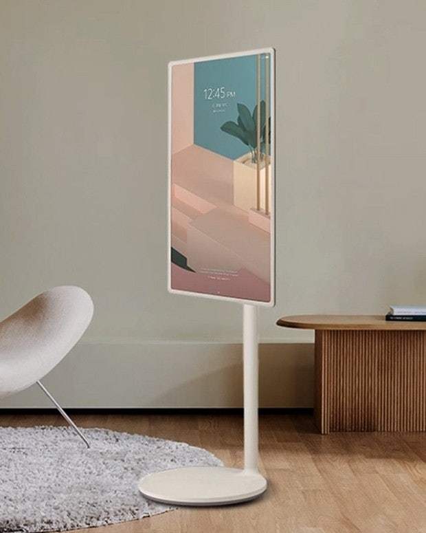 LG 스탠바이미 세로 모드 사용 예시, 회전 가능한 이동식 TV 화면
